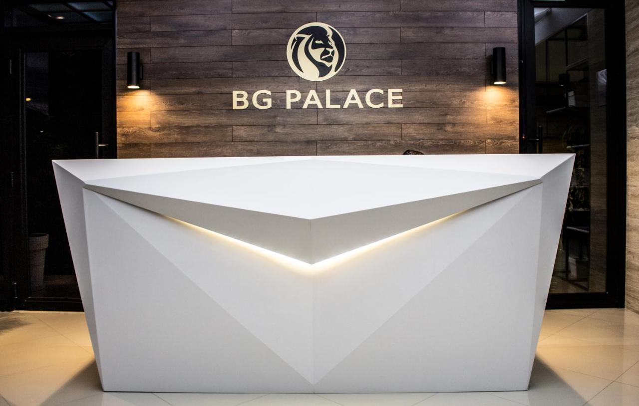 Bg Palace Hotel Tbilisi Exteriör bild